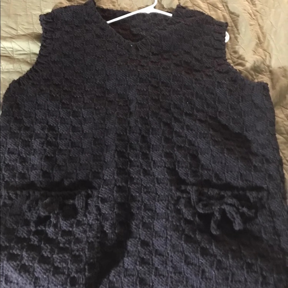Beautifully homemade ,dress great to keep warm .